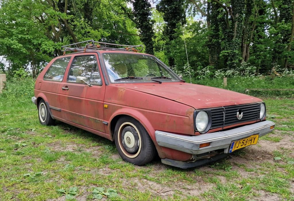 Volkswagen Golf 1.6 CL 55KW 1983 Rood, Auto's, Voorwielaandrijving, 74 pk, 4 cilinders, Handgeschakeld