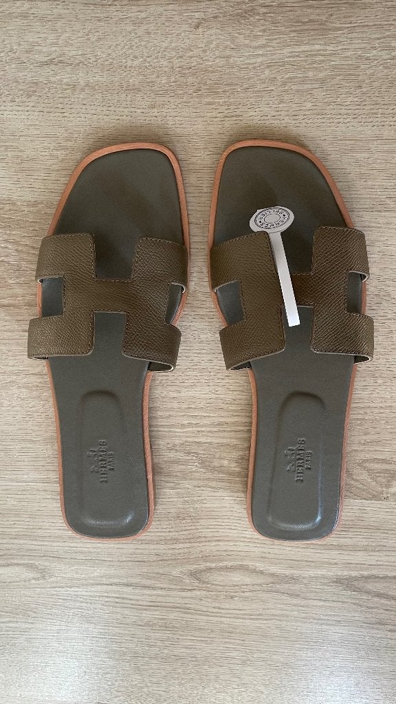 Hermes oran slippers, Slippers, Bruin, Nieuw, Ophalen of Verzenden