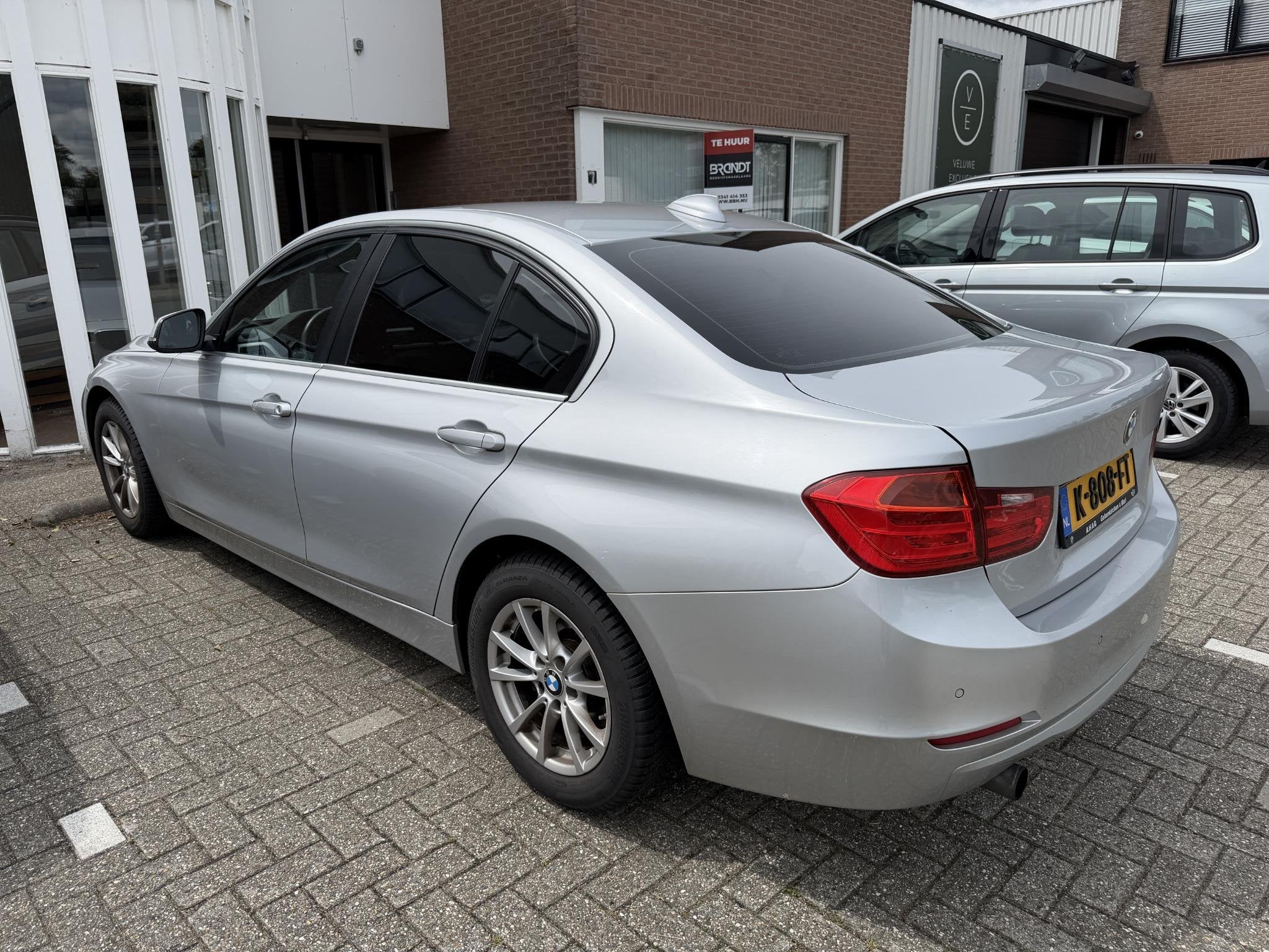 BMW 3-serie 316i High Executive | Clima | Stoelverwarming |, 1360 kg, Gebruikt, Euro 6, 4 cilinders
