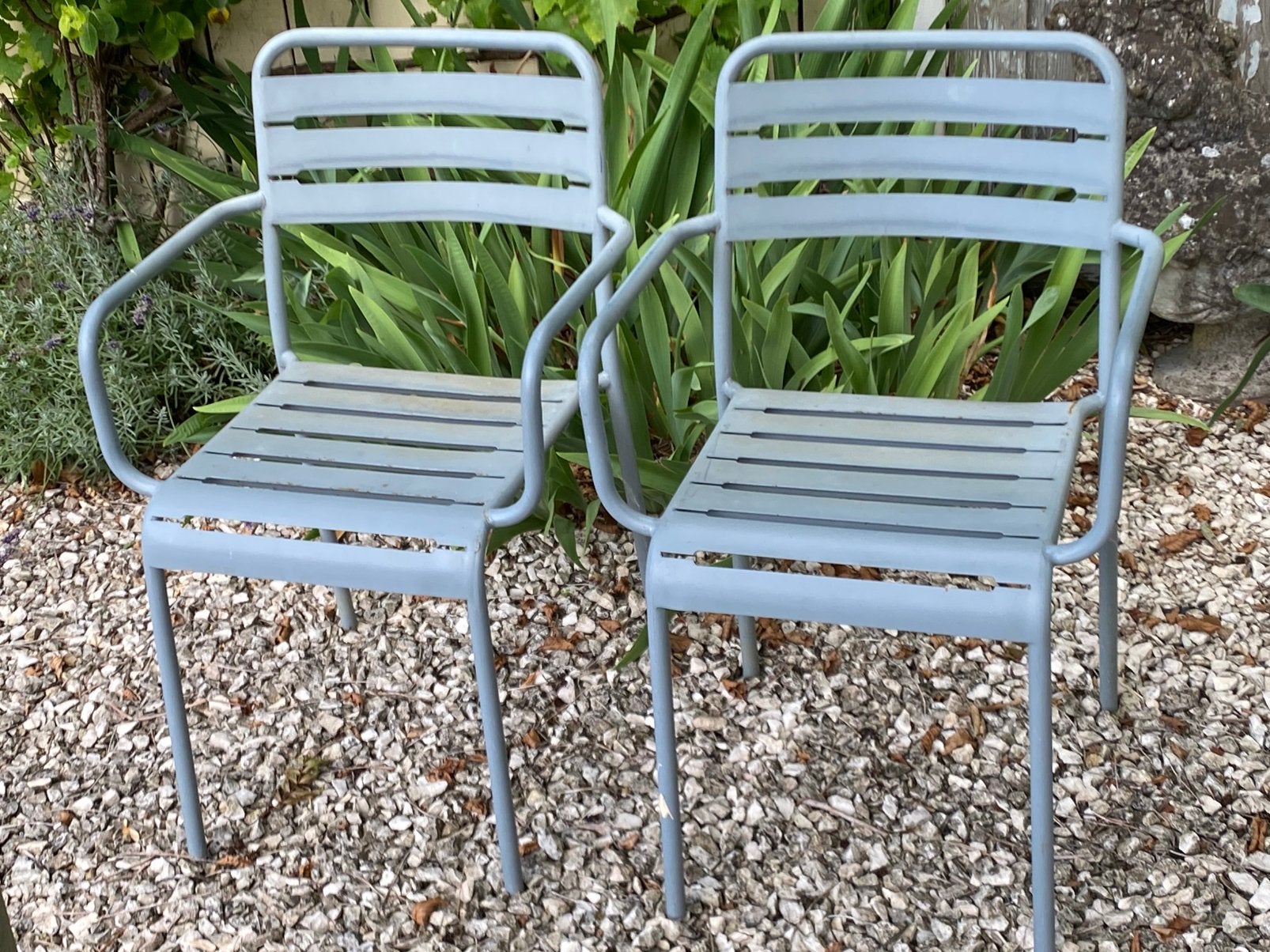 2 leuke grijs/blauwe metalen tuinstoelen voor 25 euro, Tuin en Terras, Ophalen, Gebruikt, Metaal