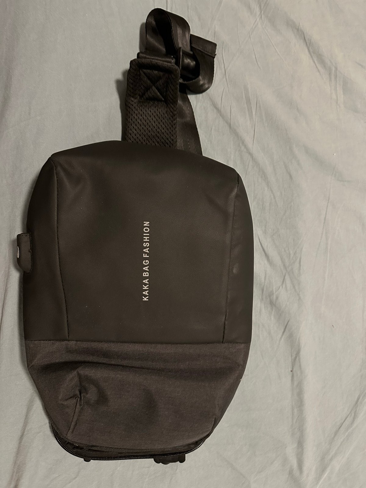 Kaka Sling Bag - Waterdicht, USB-poort & Anti-diefstal, Overige merken, Nieuw, Ophalen of Verzenden, Minder dan 25 cm