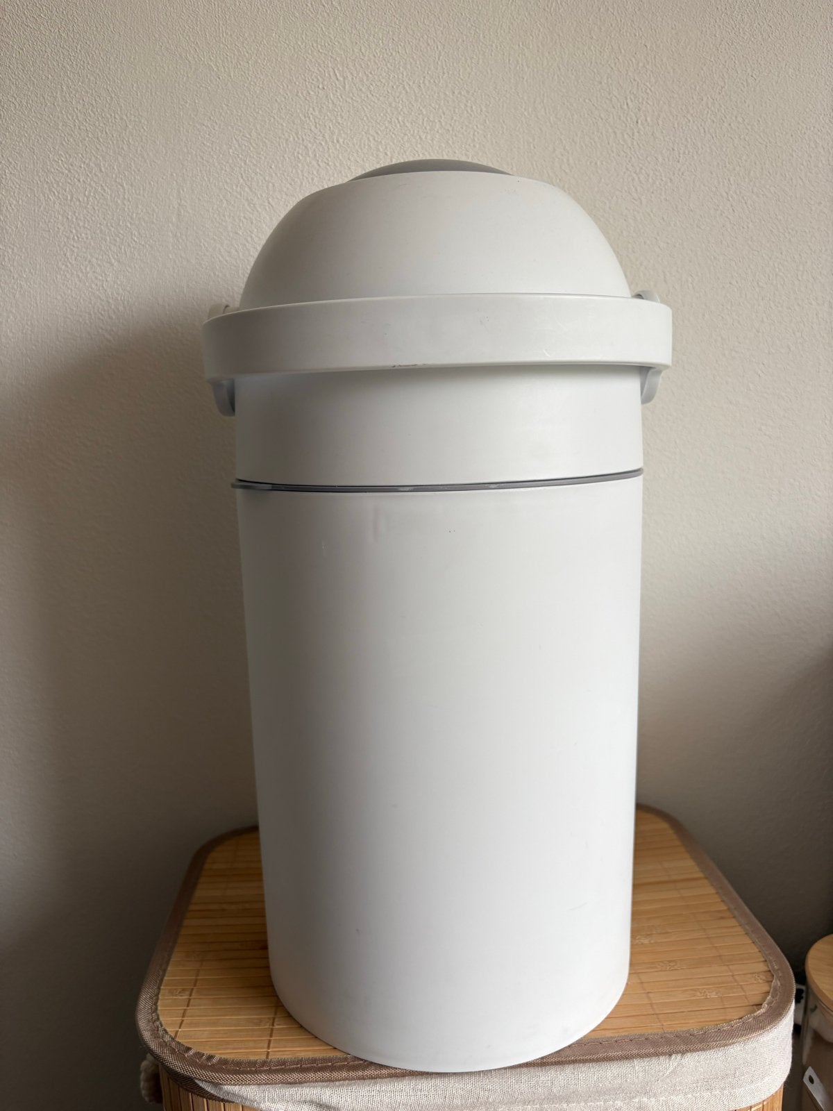 Witte we-too luieremmer - zo goed als nieuw, Ophalen, 50 – 75, Kunststof, 20 tot 30 liter