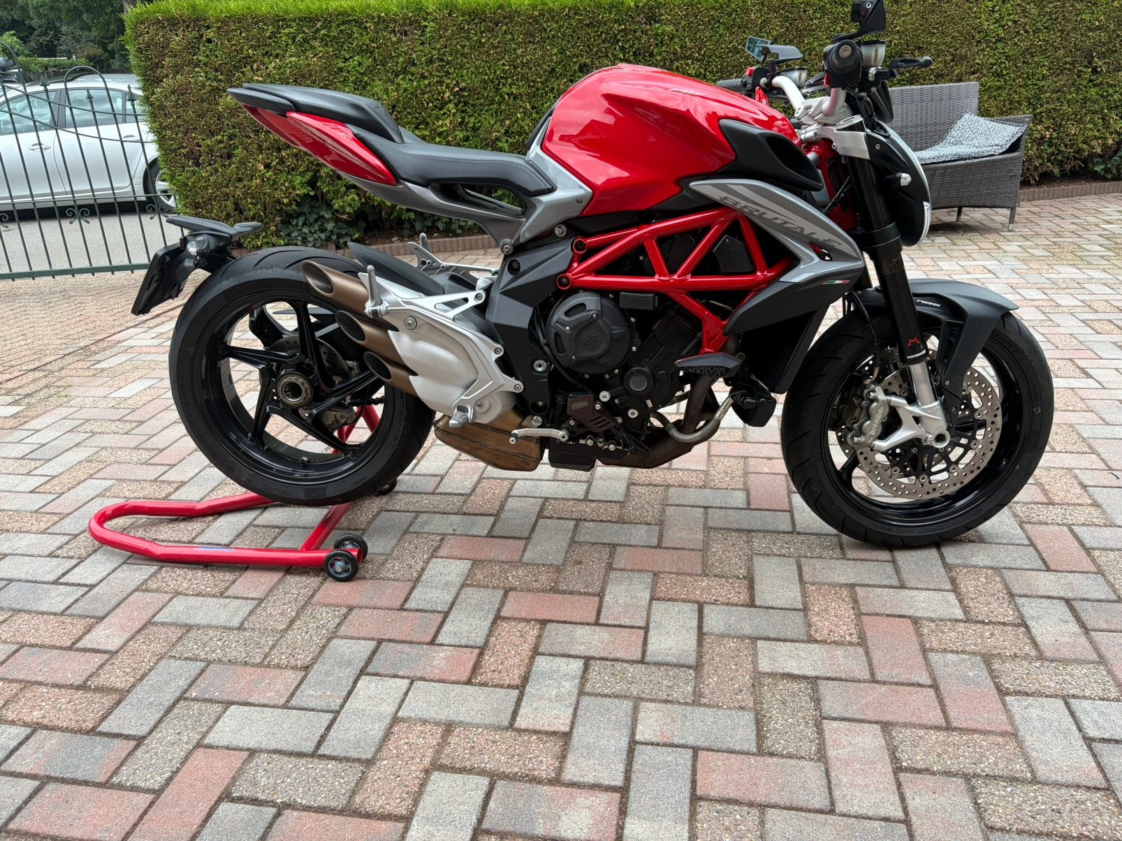 2019 MV Augusta Brutale 800 Rosso, Motoren, Motoren | MV Agusta, Occasion, Bedrijf, 3 cilinders, Meer dan 35 kW
