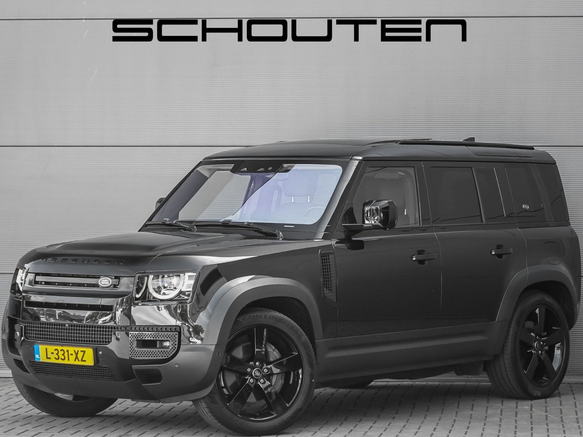 Land Rover Defender 110 2.0 P400e 110 HSE Pano Trekhaak ACC, Gebruikt, 4 cilinders, 3000 kg, Zwart