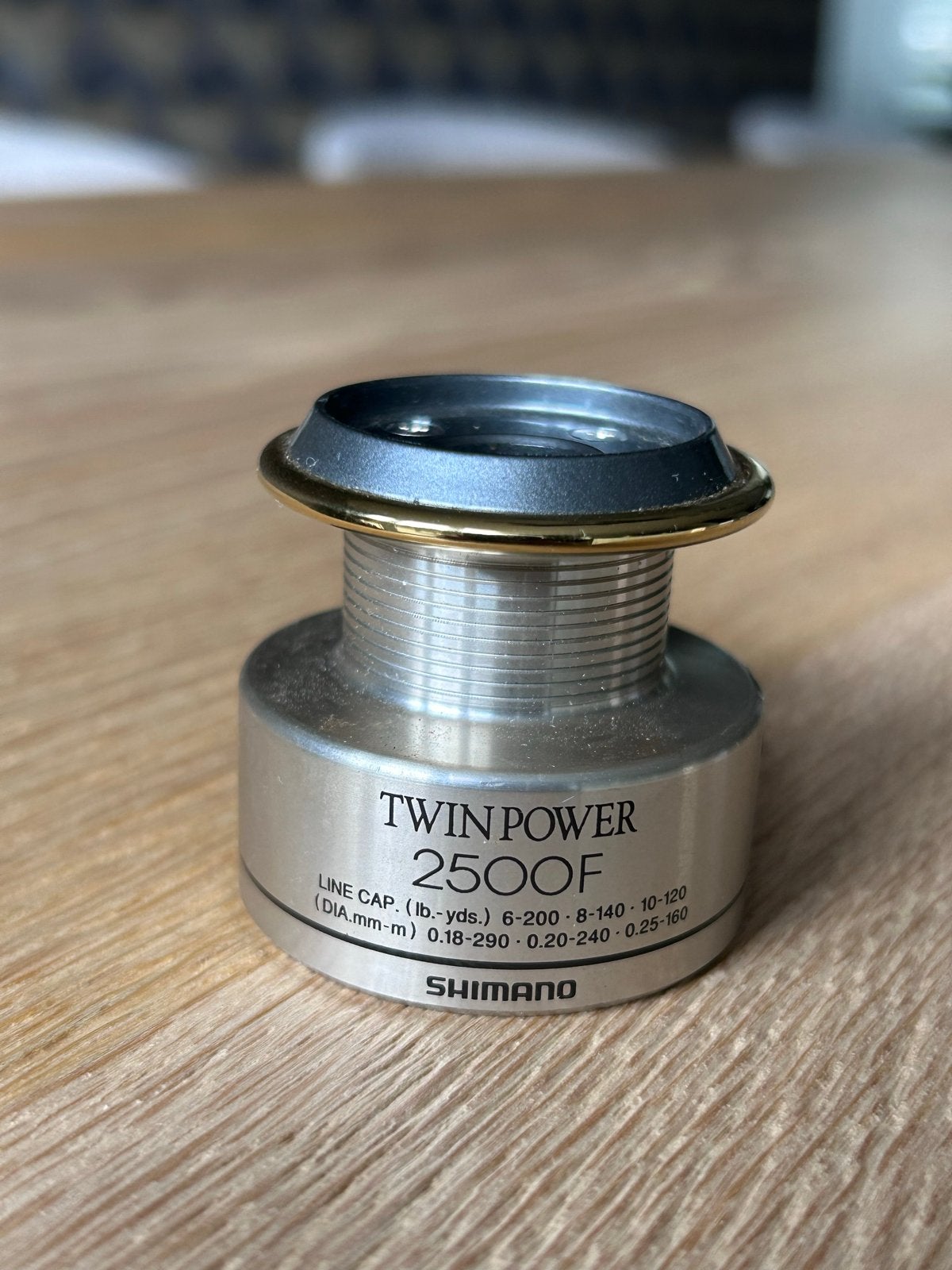 Shimano Twin Power 2500F Spoel, Ophalen of Verzenden, Gebruikt, Molen