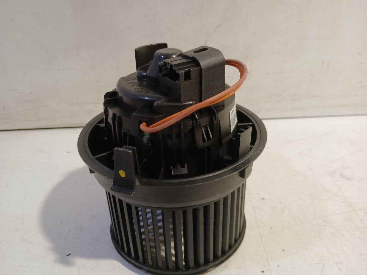 Kachel ventilator motor Peugeot 108, Onderdelen@venauto.nl, Van der Ven Autorecycling B.V., Gebruikt, Ettenseweg 76, 4706 PB Roosendaal, The Netherlands