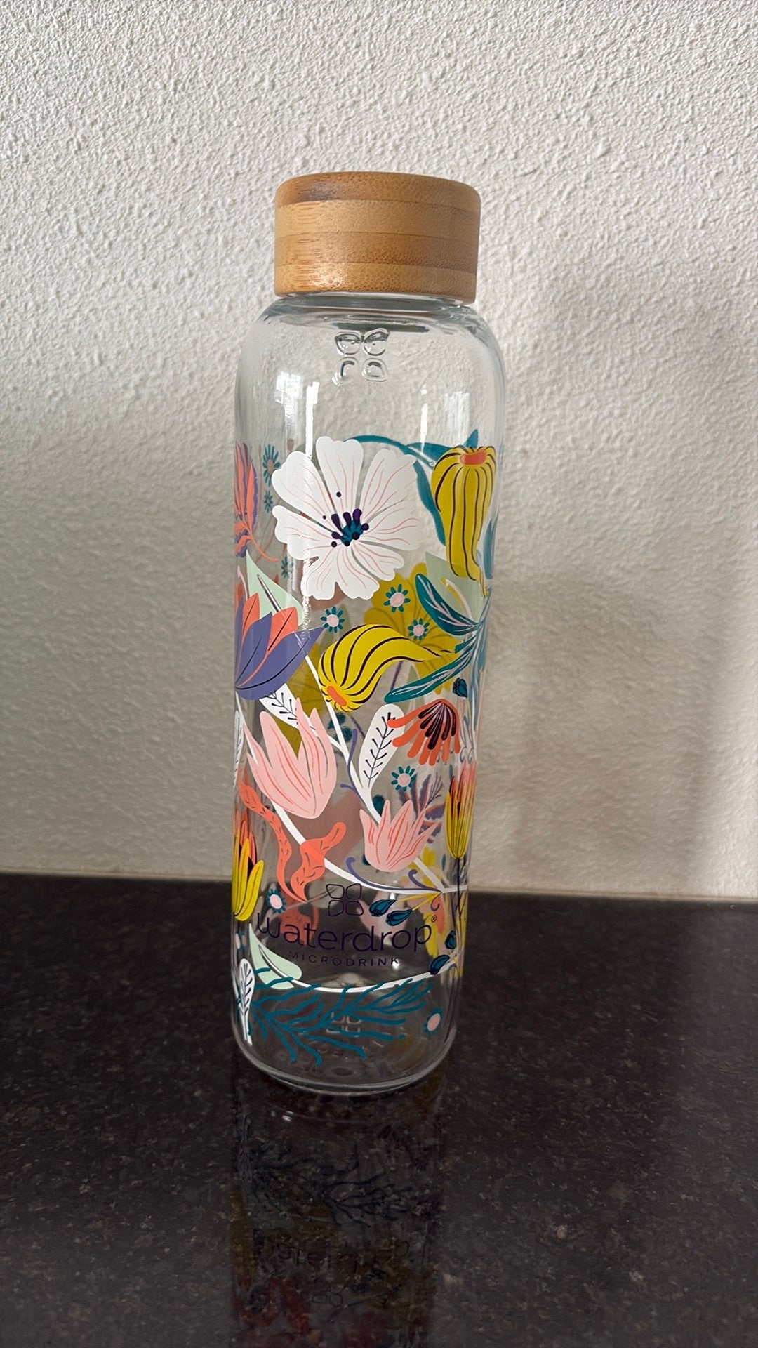Waterdrop glazen fles limited edition Anna Rudak, Ophalen, Zo goed als nieuw, Overige merken, Glas