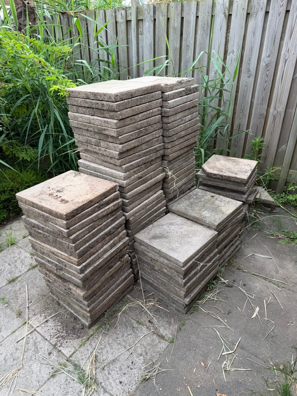 GRATIS TOT 05-07 Betonnen terrastegels 40x40 cm, Tuin en Terras, Tegels en Klinkers, Ophalen, Gebruikt, 10 m² of meer, Beton