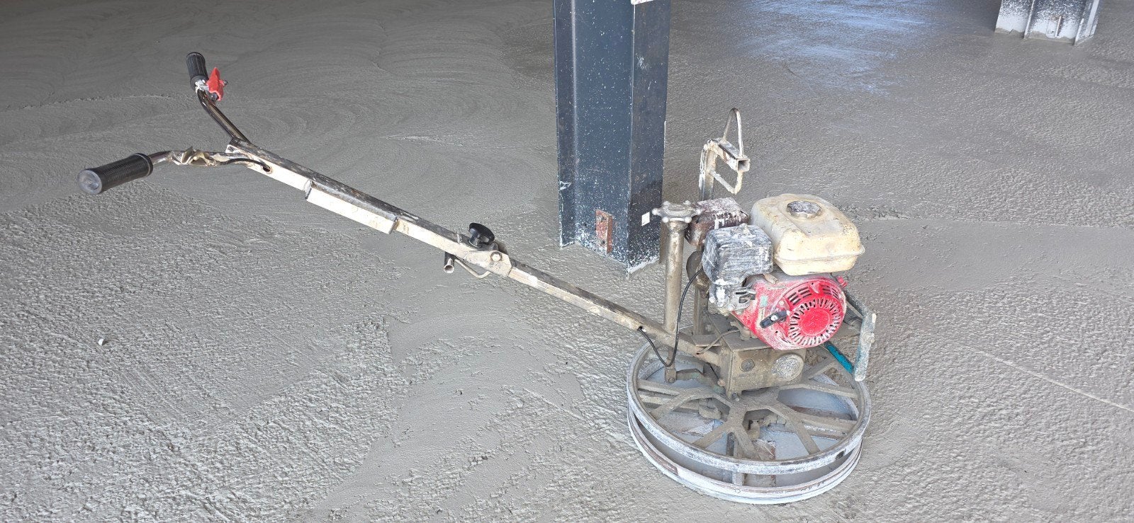 vlindermachines, Doe-het-zelf en Verbouw, Gereedschap | Schuurmachines, Ophalen, 1200 watt of meer, Bandschuurmachine