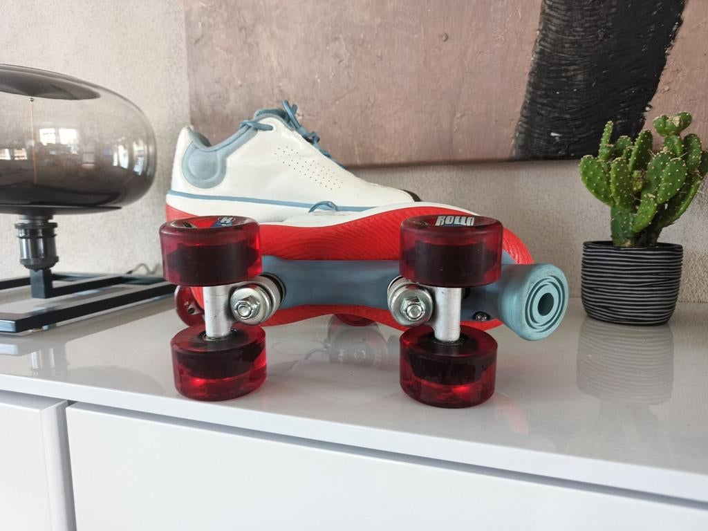 Nike Rolschaatsen Maat 39 – Retro Skates Sneaker Style, Ophalen of Verzenden, Zo goed als nieuw, Dames