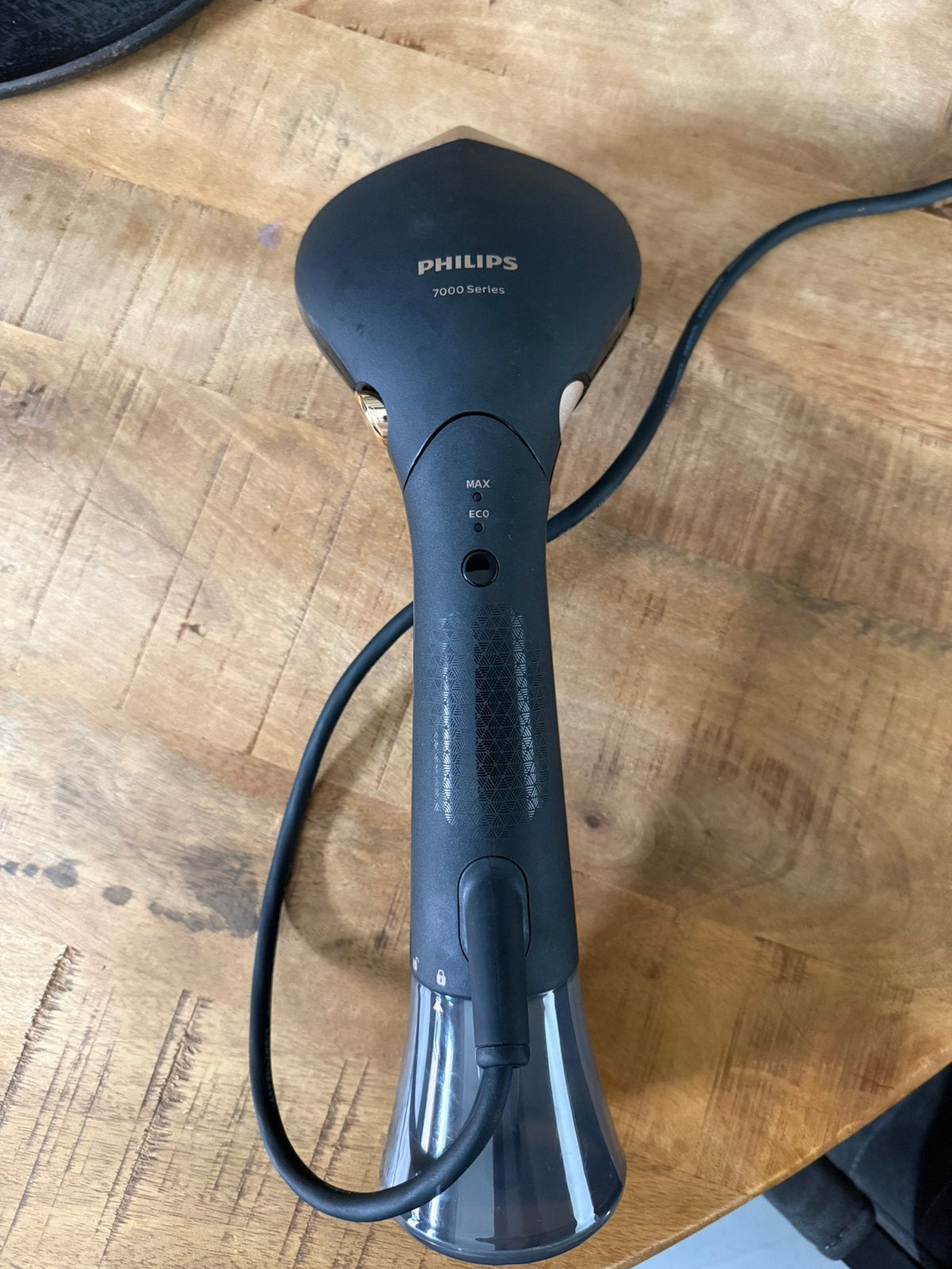 Philips Kledingstomer 7000 Series, Verzenden