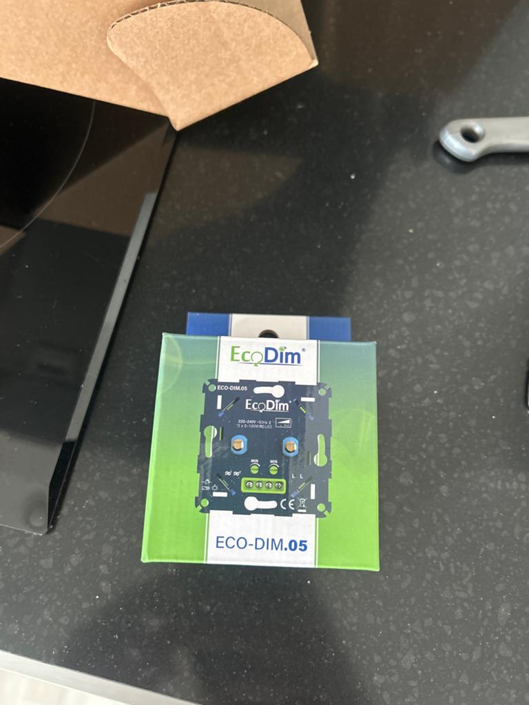 EcoDim ECO-DIM.05 Duo Dimmer 2x 0-100W LED 220-240V, Ophalen of Verzenden, Zo goed als nieuw, Schakelaar