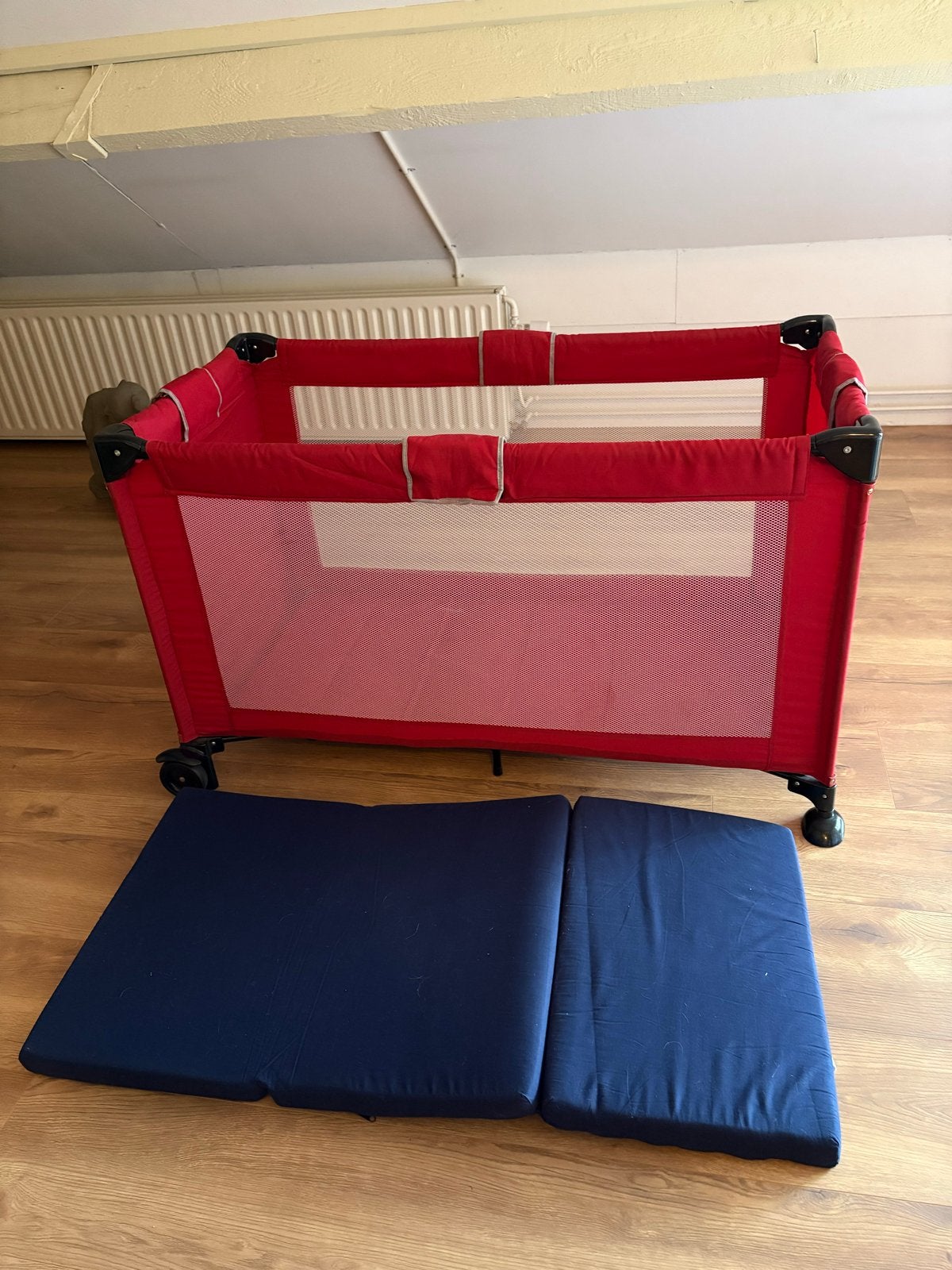 3 Campingbedjes met extra matrasjes, Ophalen of Verzenden, Gebruikt, Reisbedje