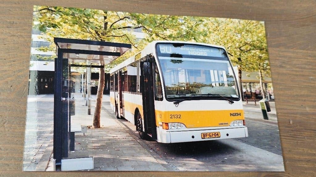 Foto BUS NZH Haarlem 2132, Verzamelen, Verzenden, Gebruikt, Bus of Metro, Overige typen
