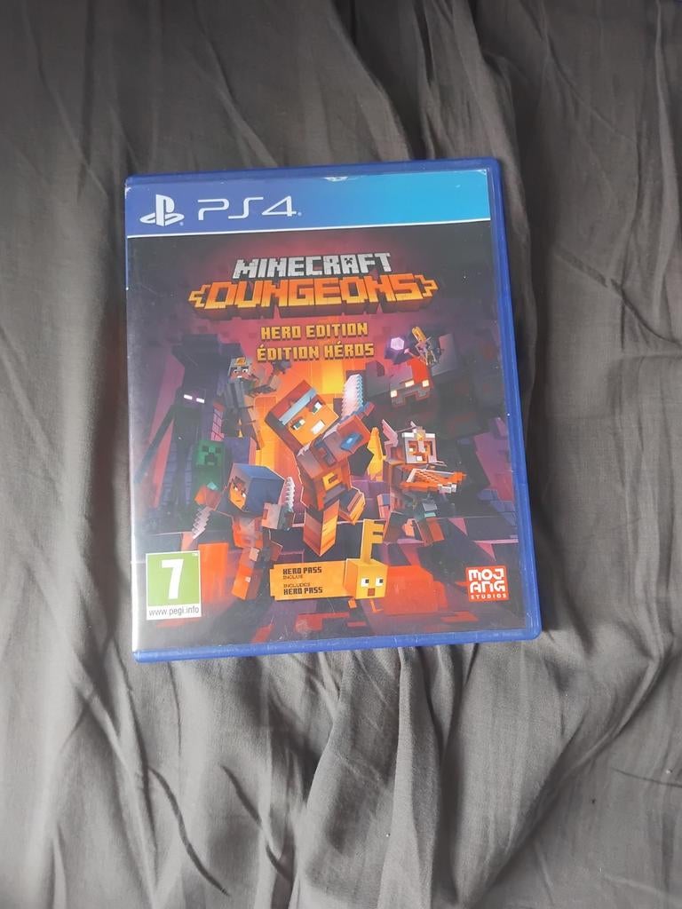 Minecraft Dungeons Hero Edition PS4 - Zo goed als nieuw, Spelcomputers en Games, Games | Sony PlayStation 4, Avontuur en Actie
