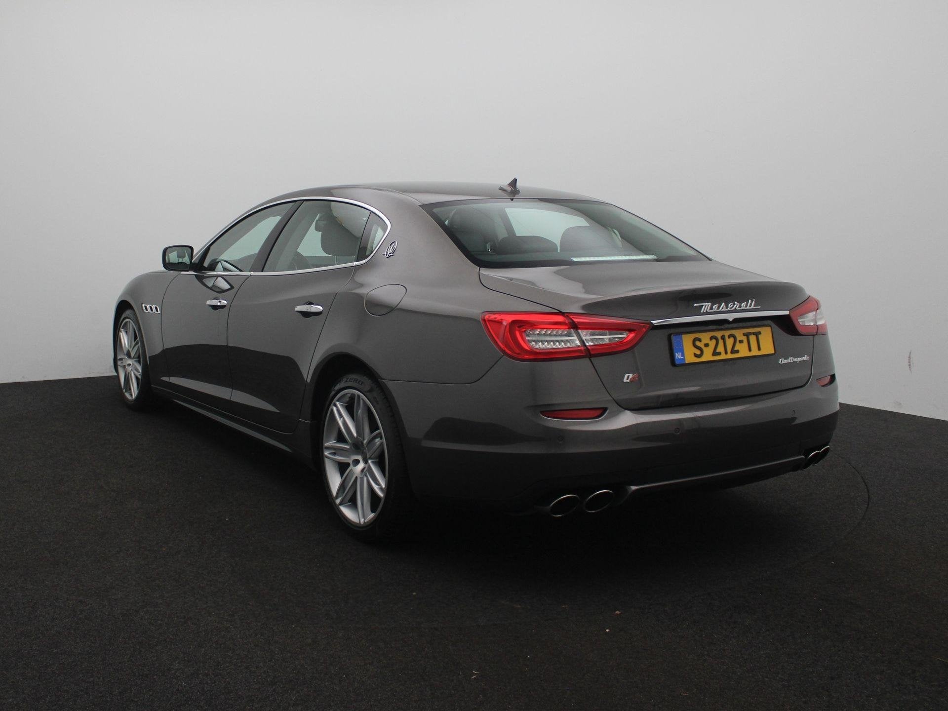 Maserati Quattroporte 3.0 S Q4 | Panoramadak | NAVI | Camera, Auto's, Maserati, Automaat, Euro 5, Gebruikt, 120 €/maand