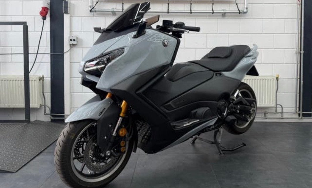 Yamaha TMAX Tech MAX 2025 Nardo Grijs, Overige modellen, 562 cc, Nieuw, Ophalen of Verzenden