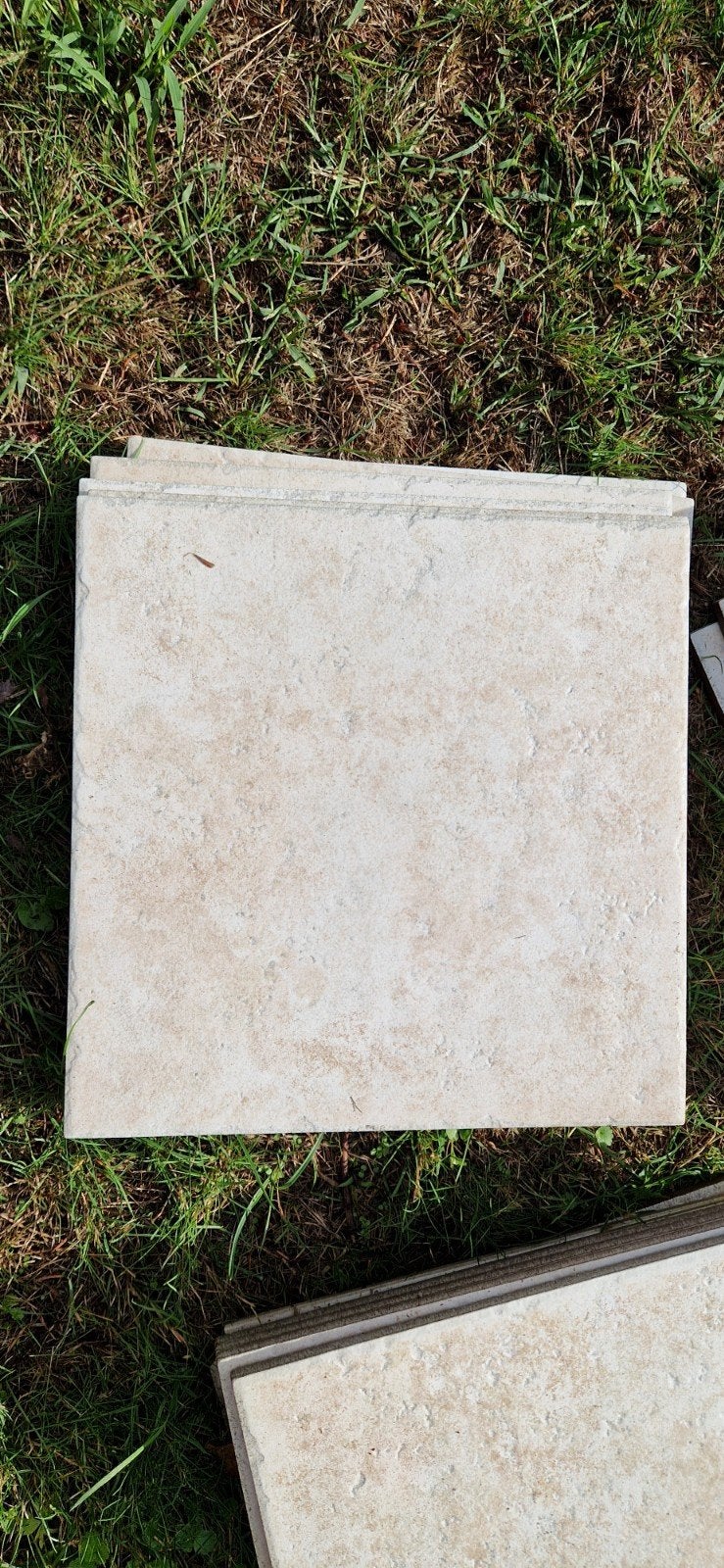 36 stuks beige 33x33 tegels, Ophalen, Nieuw, 20 tot 40 cm, Minder dan 5 m²
