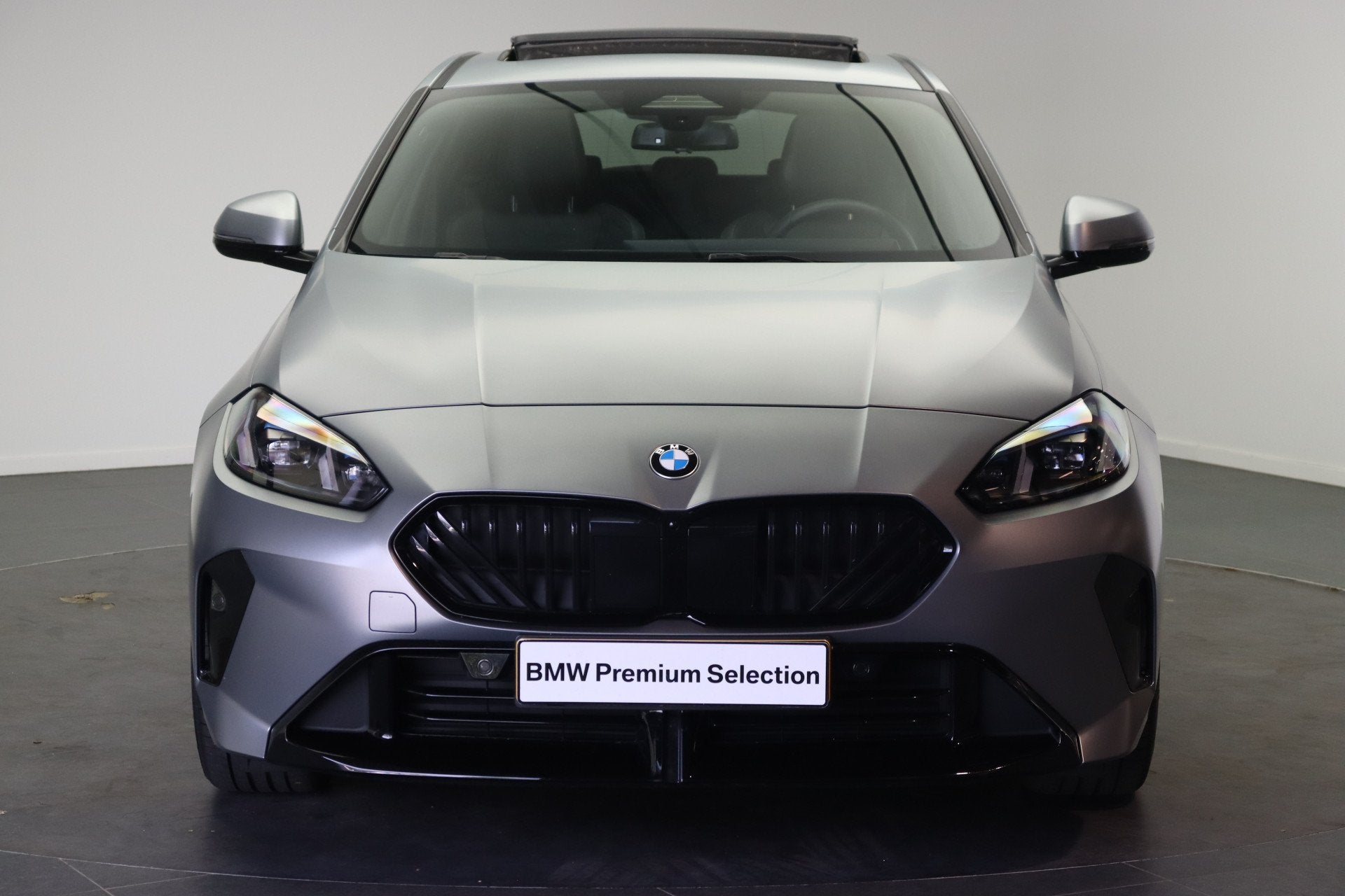 BMW 1 Serie 120 M Sport Automaat / Panoramadak / Sportstoele, Auto's, Gebruikt, 156 pk, Met garantie (alle), Bedrijf