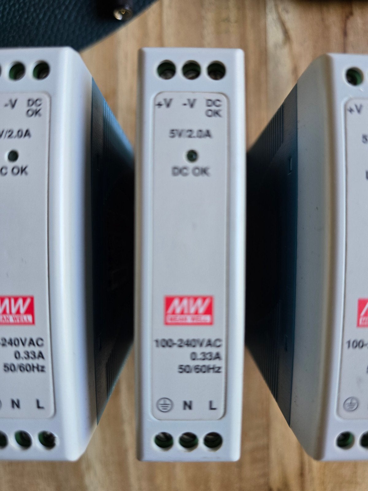 7 stuks Voeding Mean Well 5V 2.0A - Nieuwstaat, Ophalen of Verzenden, Zo goed als nieuw