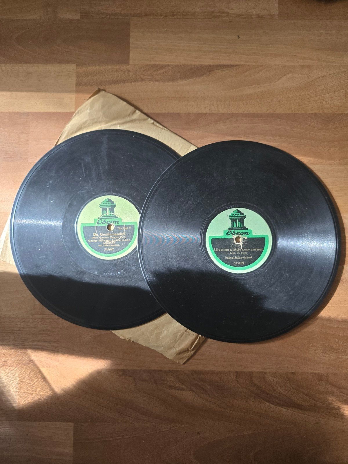 2x oude Odeon grammofoonplaat – 78 toeren – jaren 20/30, Cd's en Dvd's, Ophalen of Verzenden, Gebruikt, Overige formaten