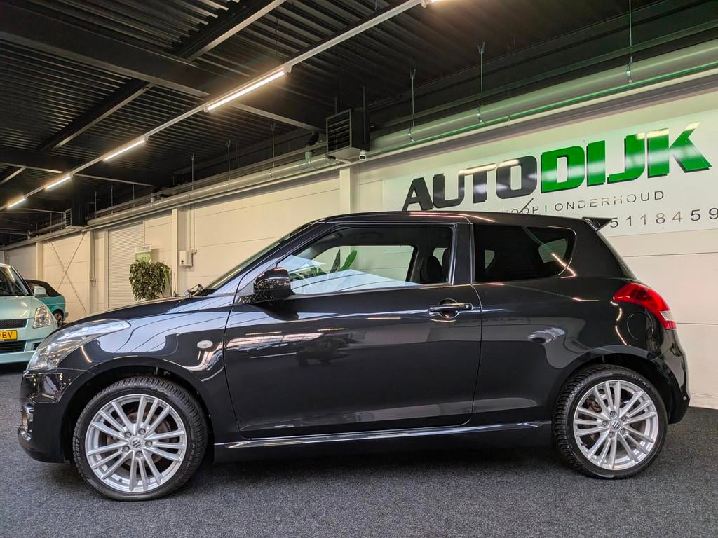 Suzuki Swift 1.6 Sport Xenon |*Carplay |6 STUKS |Nieuwstaat, Gebruikt, Zwart, 4 cilinders, Handgeschakeld