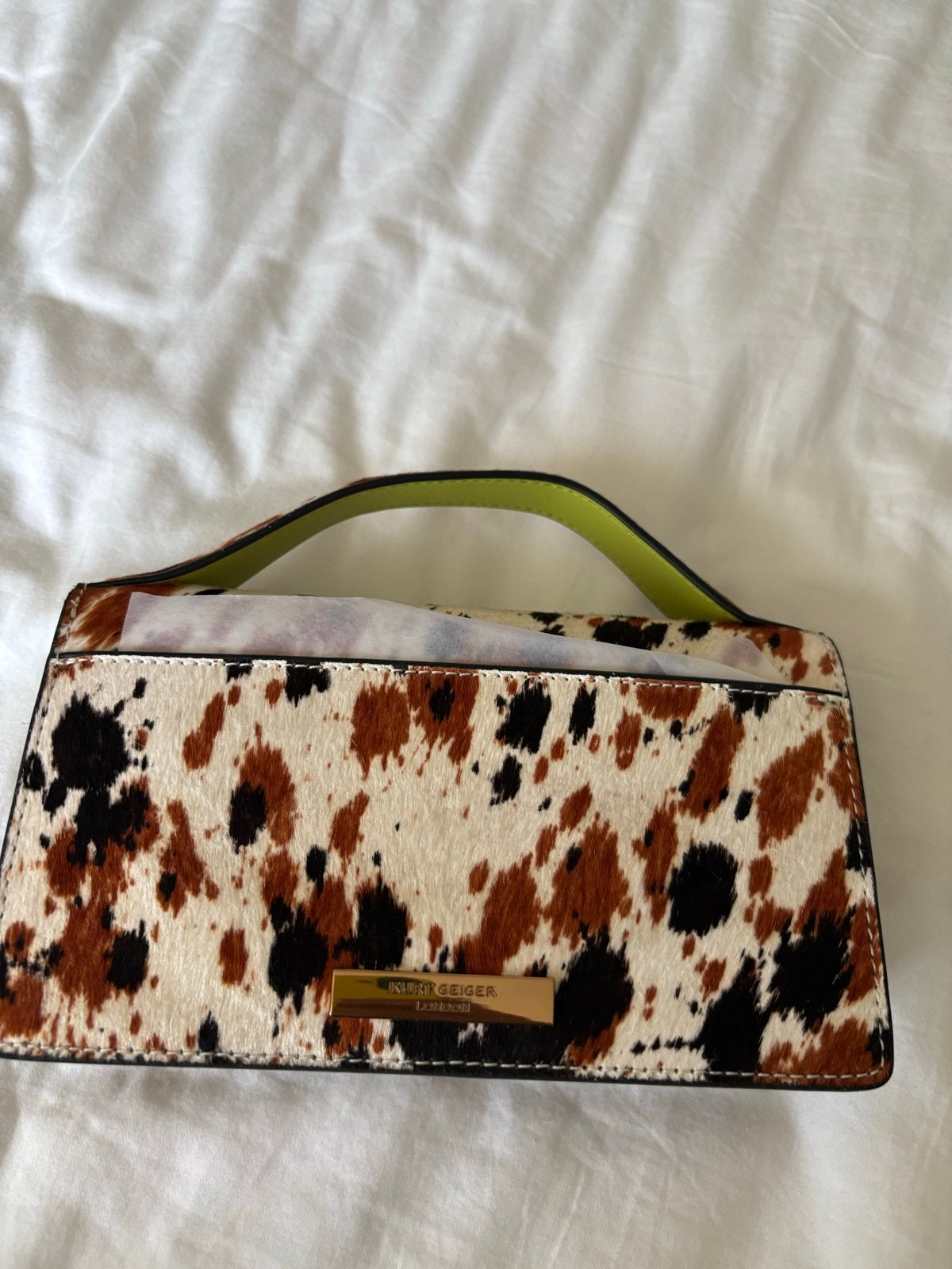 Kurt Geiger The Bond tasje met koeienprint en neon details, Verzenden, Nieuw, Overige kleuren, Avondtasje
