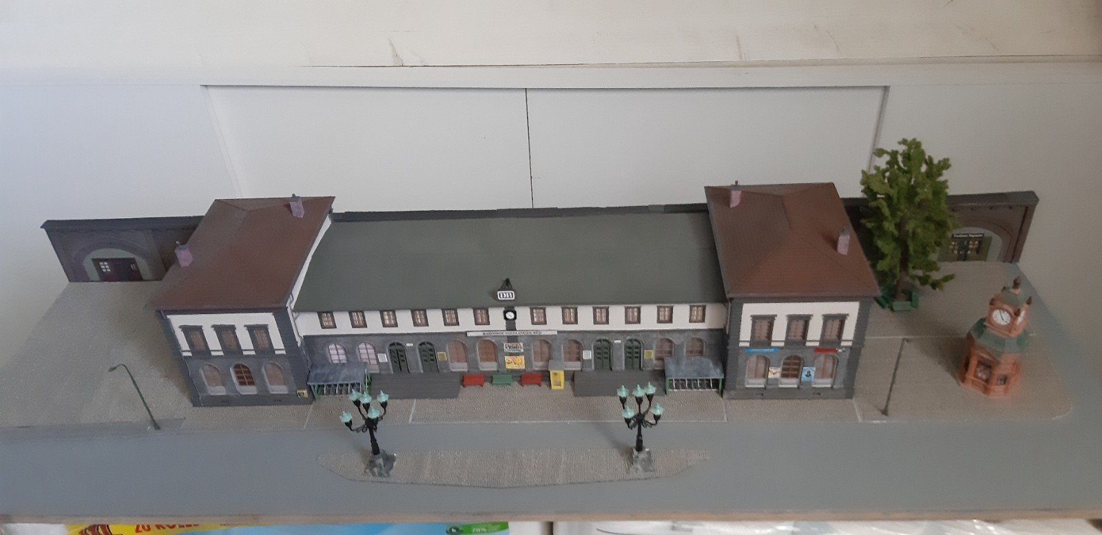 Stationsdiorama H0 Pola/Faller/ Brawa, Hobby en Vrije tijd, Modeltreinen | H0, Gebruikt, Brug, Tunnel of Gebouw, Gelijkstroom of Wisselstroom