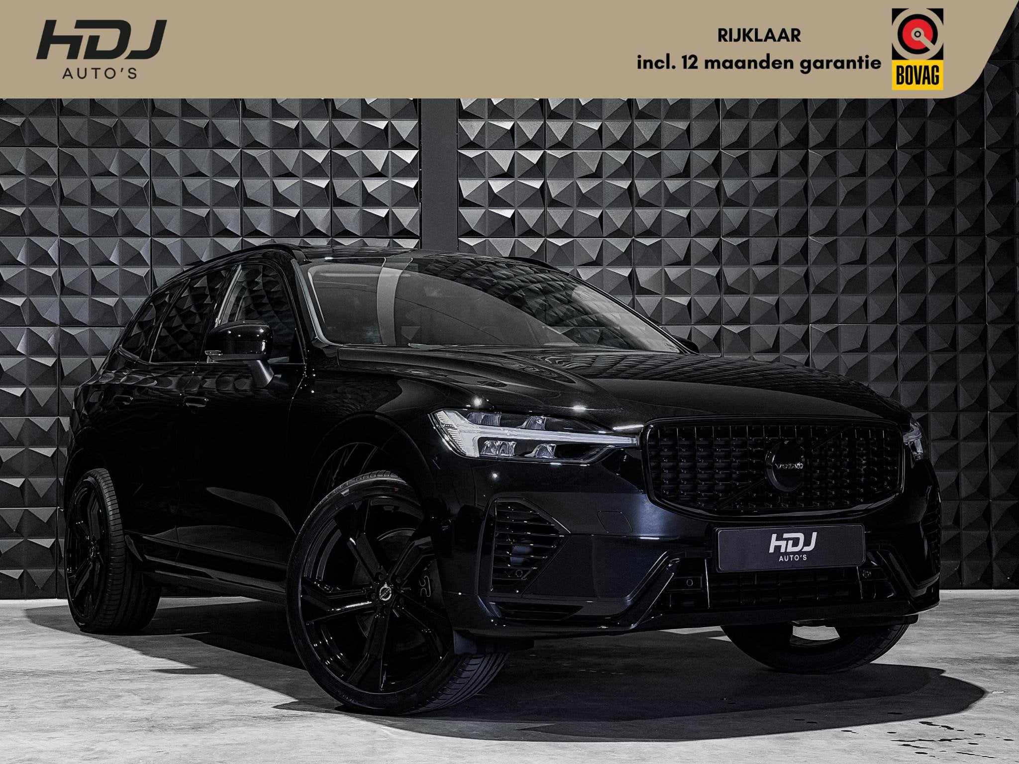 Volvo XC60 2.0 T6 Plug-in hybrid AWD All Black | Pano | 20", Auto's, Automaat, Gebruikt, Euro 6, 4 cilinders