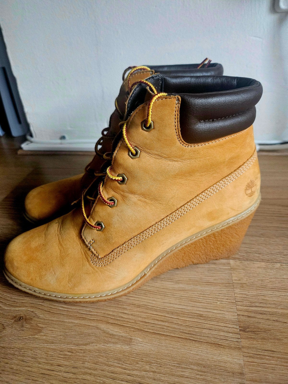 Timberland enkellaarzen met sleehak - Zo goed als nieuw, Overige kleuren, Lage of Enkellaarzen, Ophalen of Verzenden, Zo goed als nieuw