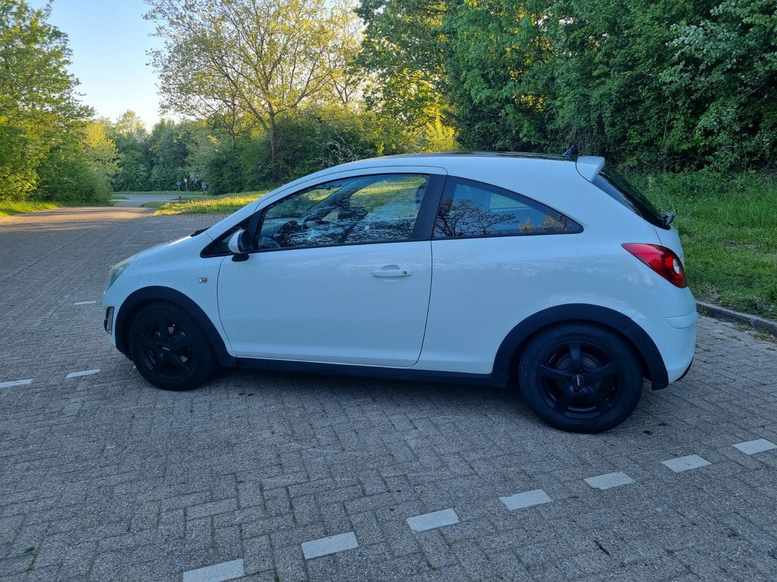 Opel Corsa 1.2 16V LPG 3D 2013 Wit, Ophalen, Opel