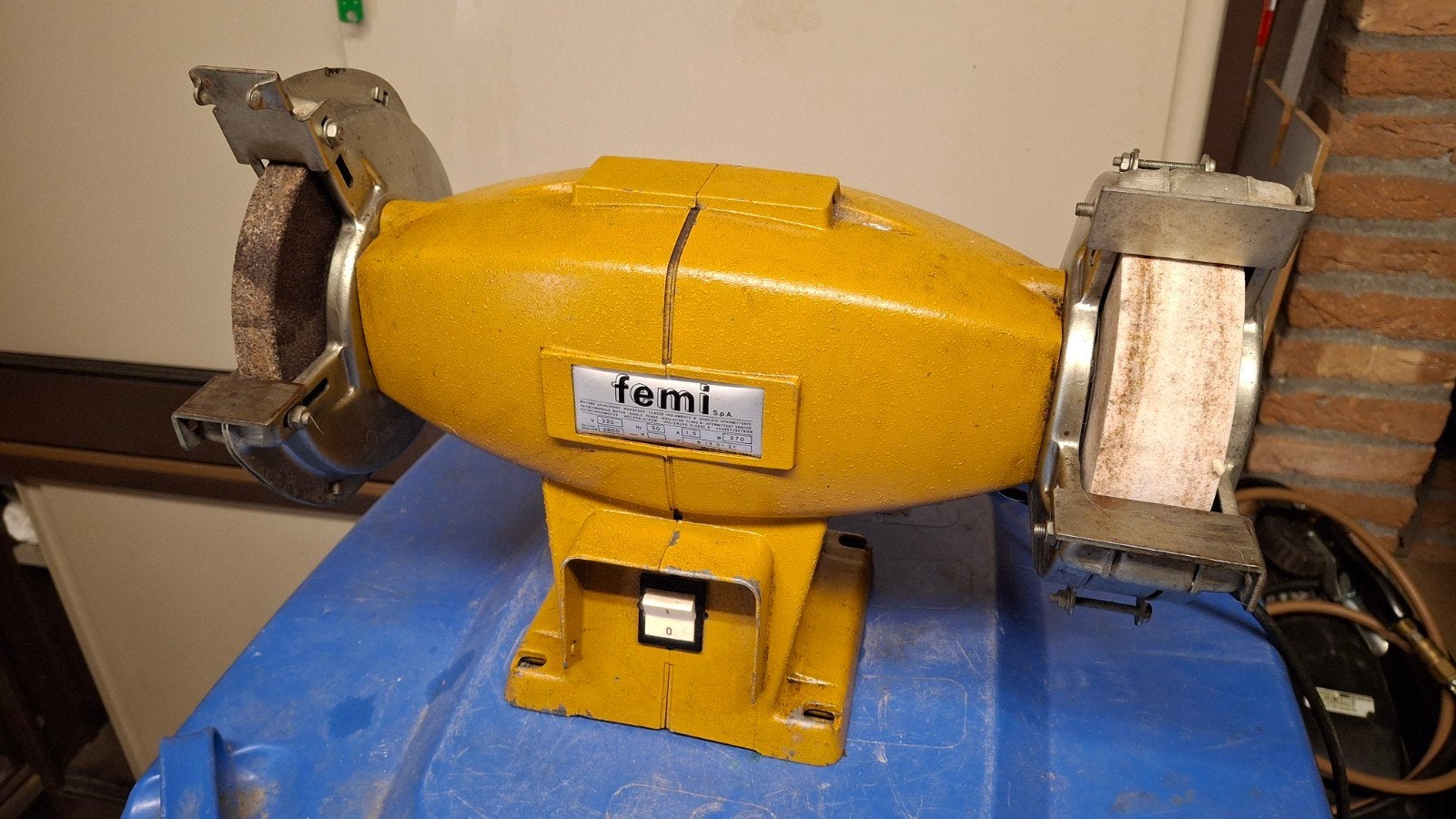 Femi Slijpmachine 270w, Doe-het-zelf en Verbouw, Gereedschap | Slijpmachines, Ophalen of Verzenden, Gebruikt, Minder dan 700 watt