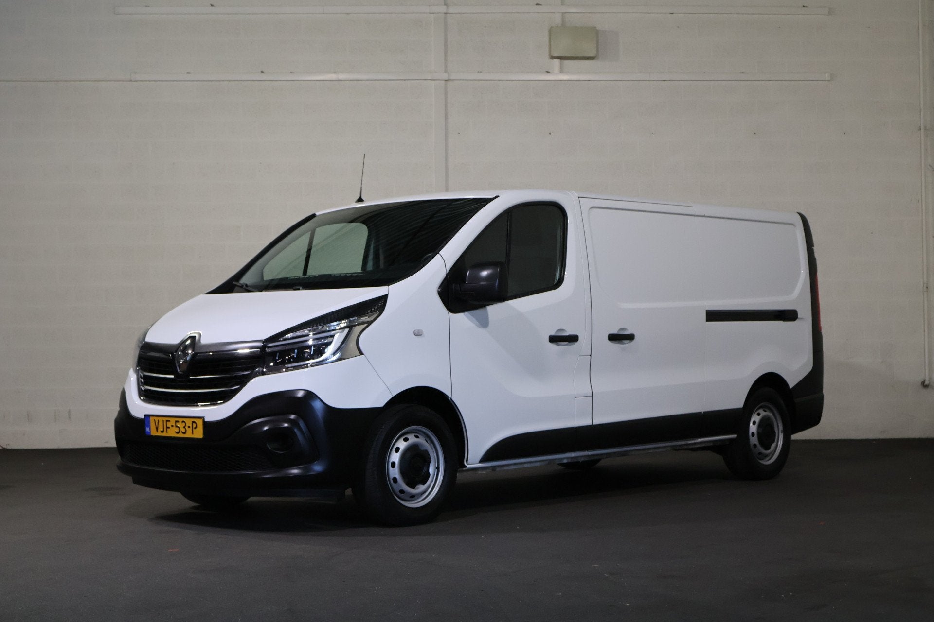 Renault Trafic 2.0 dCi 120pk L2 H1 2x Schuifdeur Airco Navig, Auto's, Voorwielaandrijving, Stof, Gebruikt, 4 cilinders