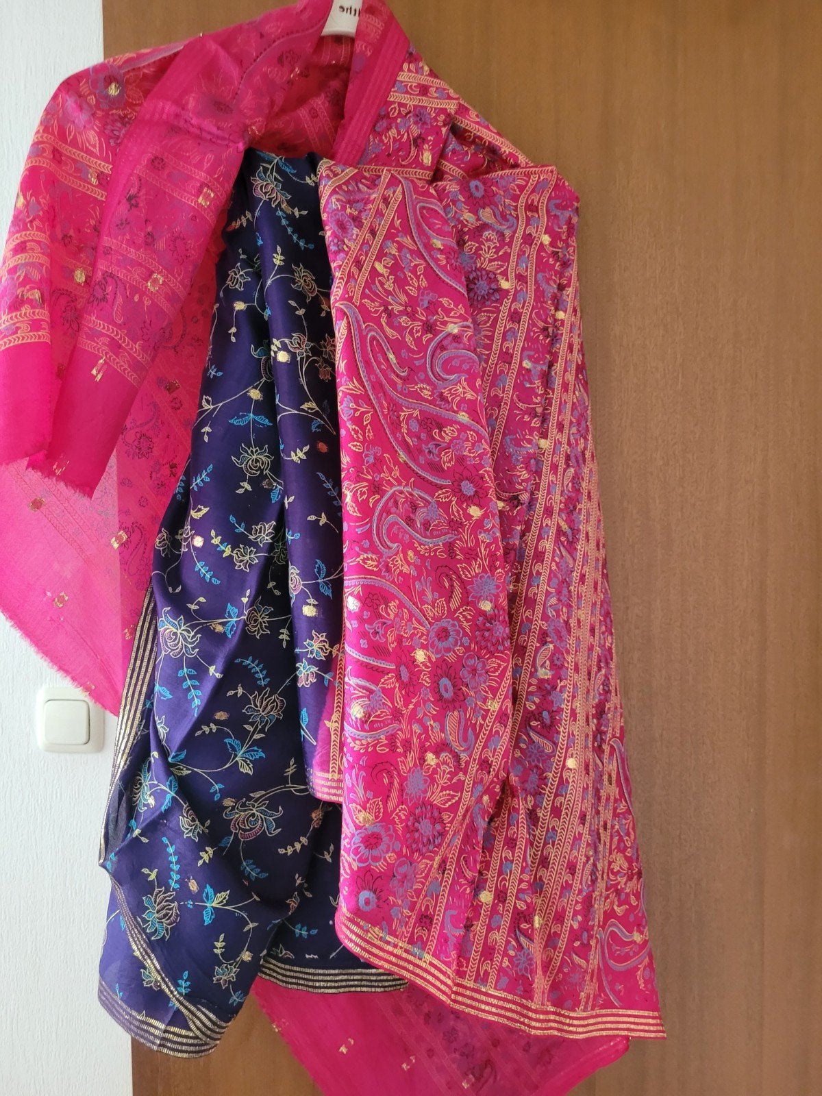 Indiase saree met borduurwerk, Onbekend, Ophalen of Verzenden, Zo goed als nieuw