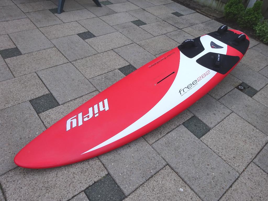 Hifly Freeride XL 282 - 145 ltr - Carbon Sandwich plank, Watersport en Boten, 250 tot 300 cm, Gebruikt, Plank, Met draagtas