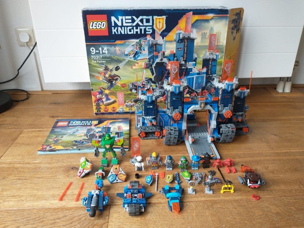 The Fortrex, Ophalen, Gebruikt, Overige thema's, Lego
