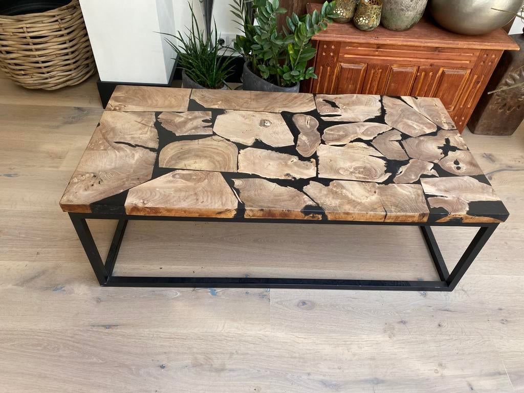 Salontafel industrieel eiken boomstam met epoxy, Ophalen, 100 tot 150 cm, Industrieel stoer landelijk, 50 tot 100 cm