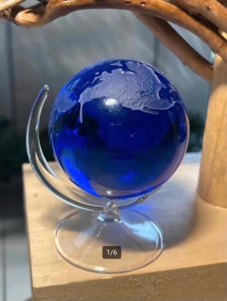 Decoratieve Wereldbol blauw Glas werelddelen mat verdiept, Ophalen of Verzenden