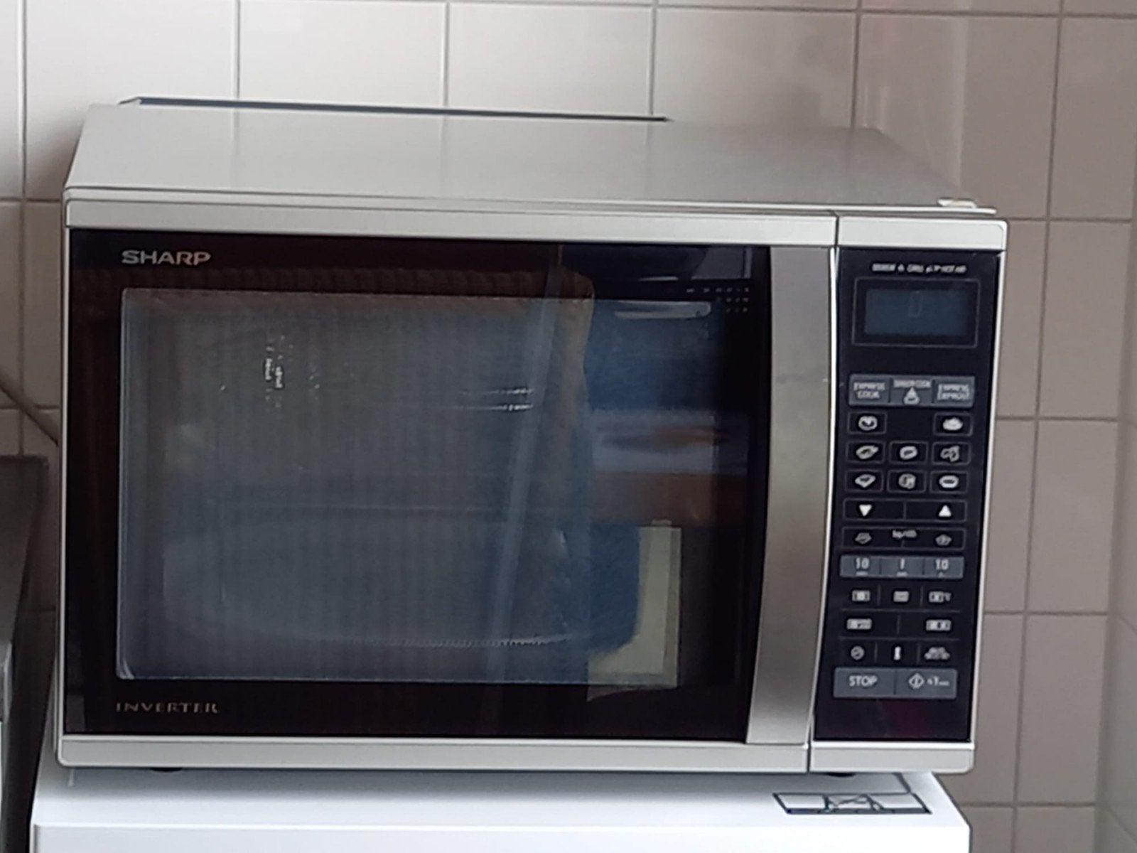 Sharp Combimagnetron met Grill en Hete Lucht functie, Witgoed en Apparatuur, Ophalen, Combimagnetron, Zo goed als nieuw, Draaiplateau