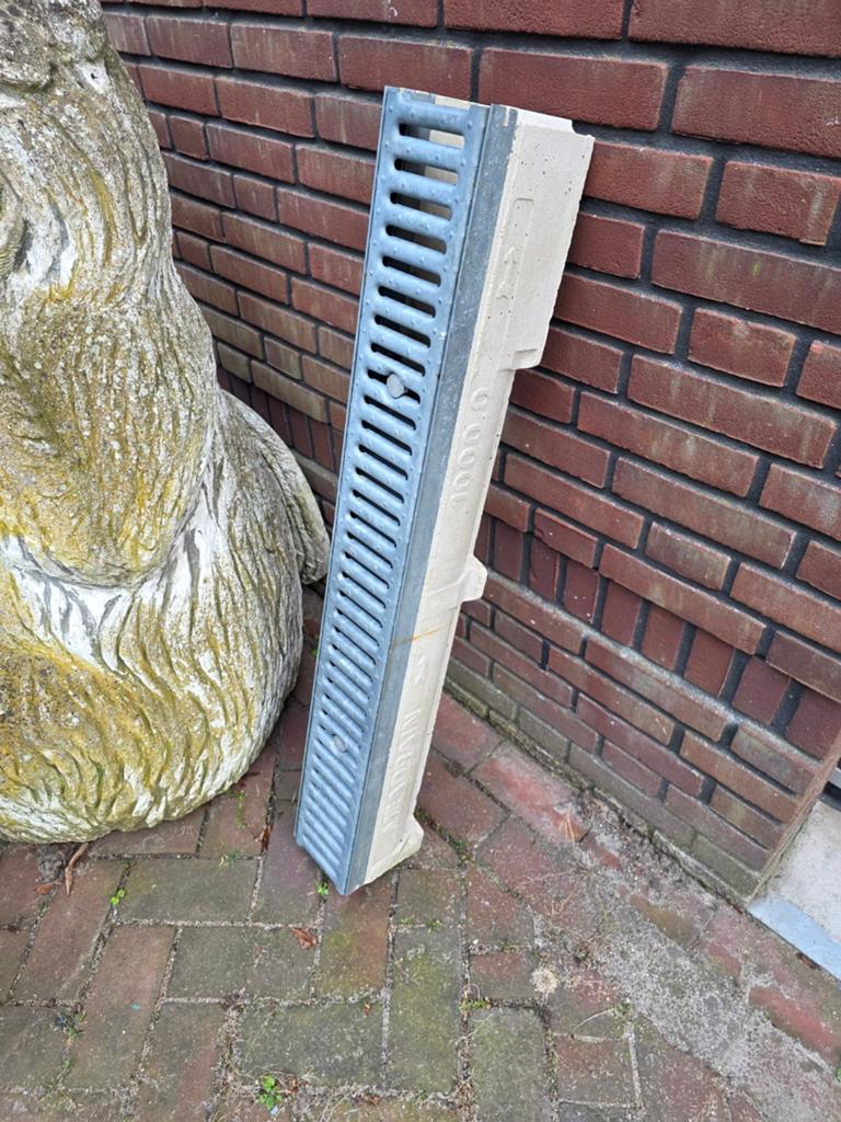 Lijngoot, Doe-het-zelf en Verbouw, Buizen en Afvoer, Ophalen, Pvc, Overige typen, Minder dan 2 meter