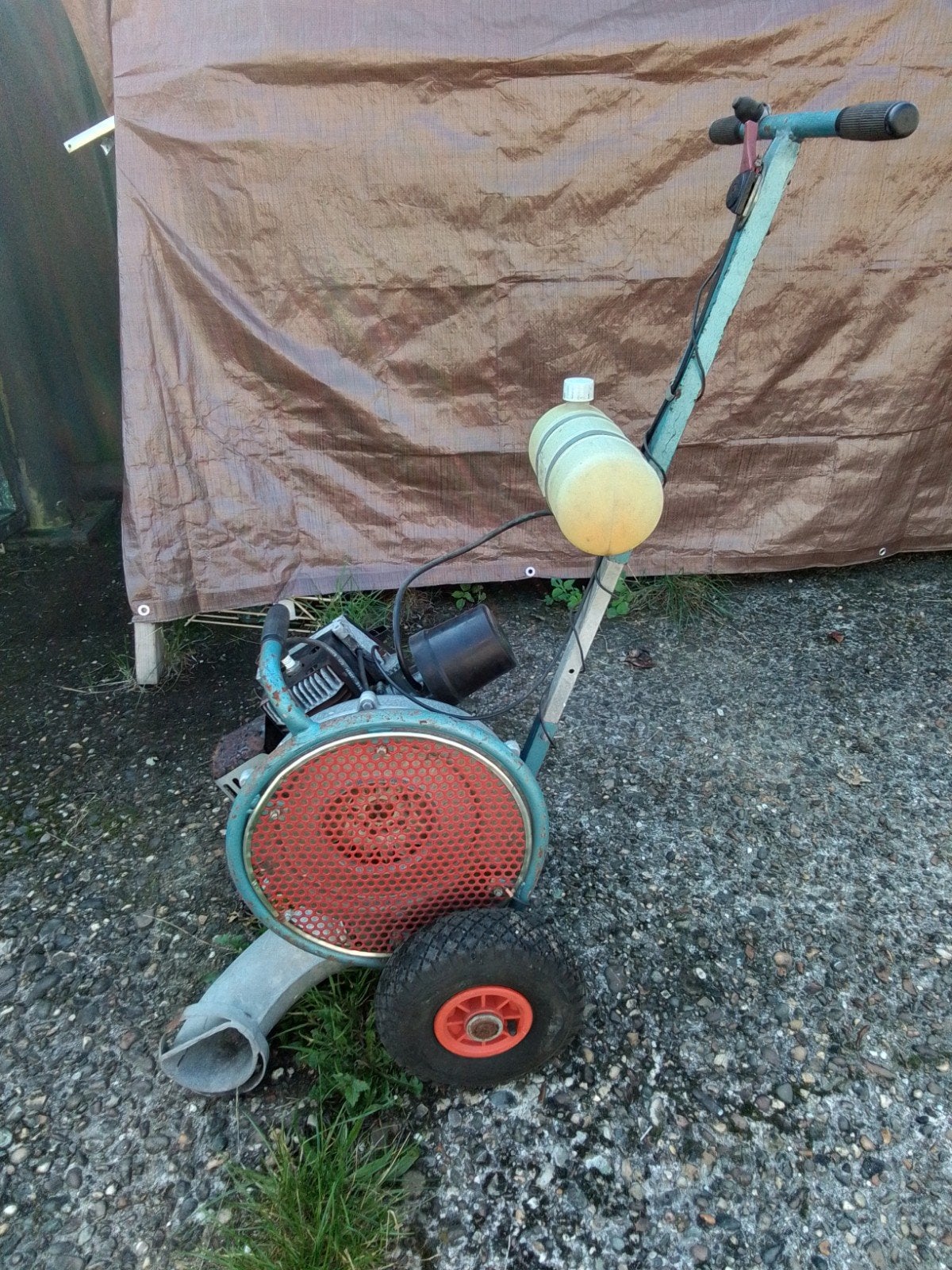 benzine bladblazer kwh op wielen, Tuin en Terras, Ophalen