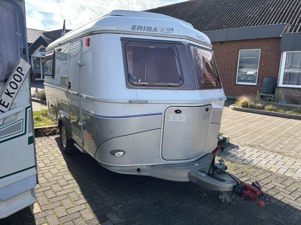 Eriba Touring Triton 420 GT Unico luifel, Caravans en Kamperen, Standaardzit, Fietsenrek, Tot en met 2, 750 - 1000 kg