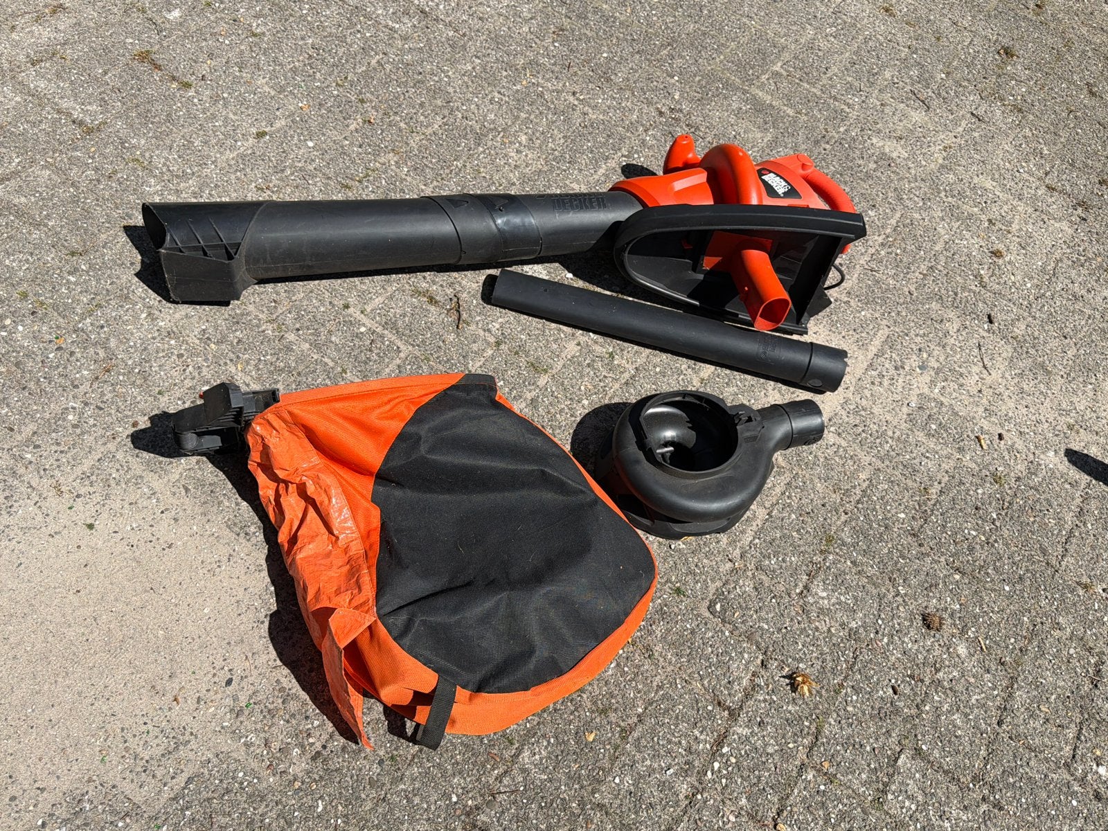 Bladblazer en zuiger black&decker, Ophalen, Gebruikt, Elektrisch