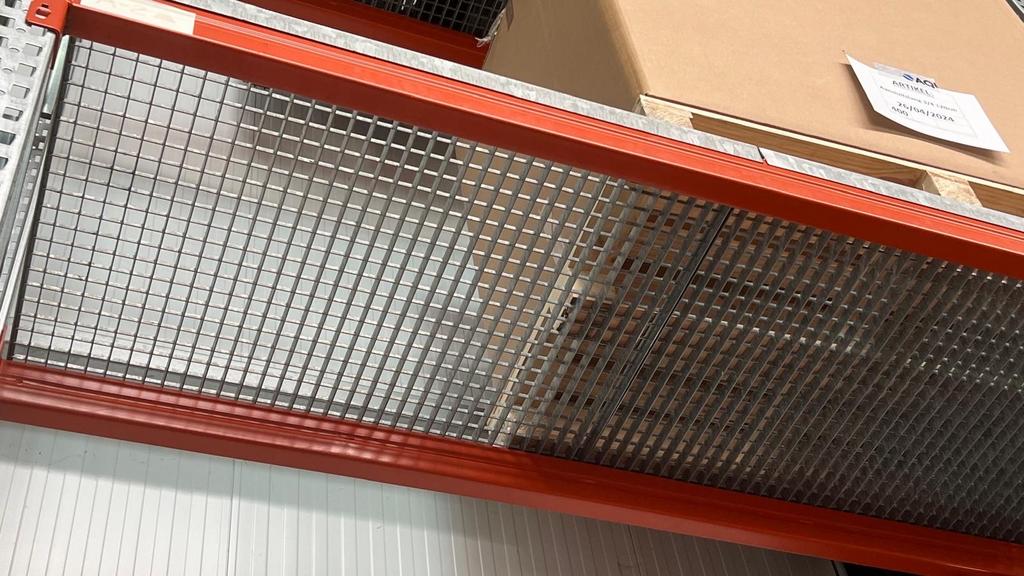 Metalen Stellingroosters 89 x 80 cm, ca. 68 stuks, 4 pallets, Ophalen