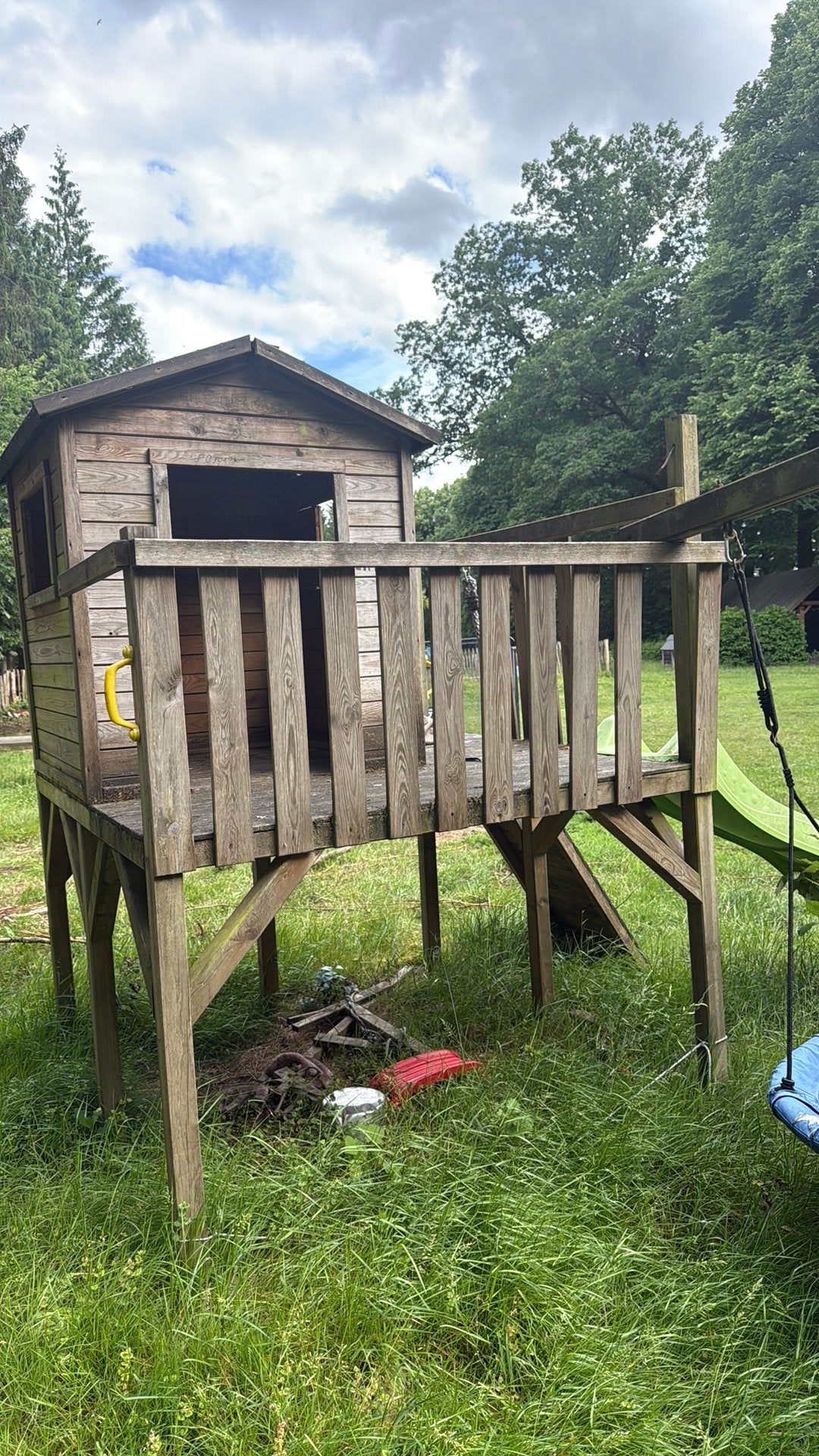 Houten speeltoestel met glijbaan en schommel, Kinderen en Baby's, Ophalen, Gebruikt, Glijbaan