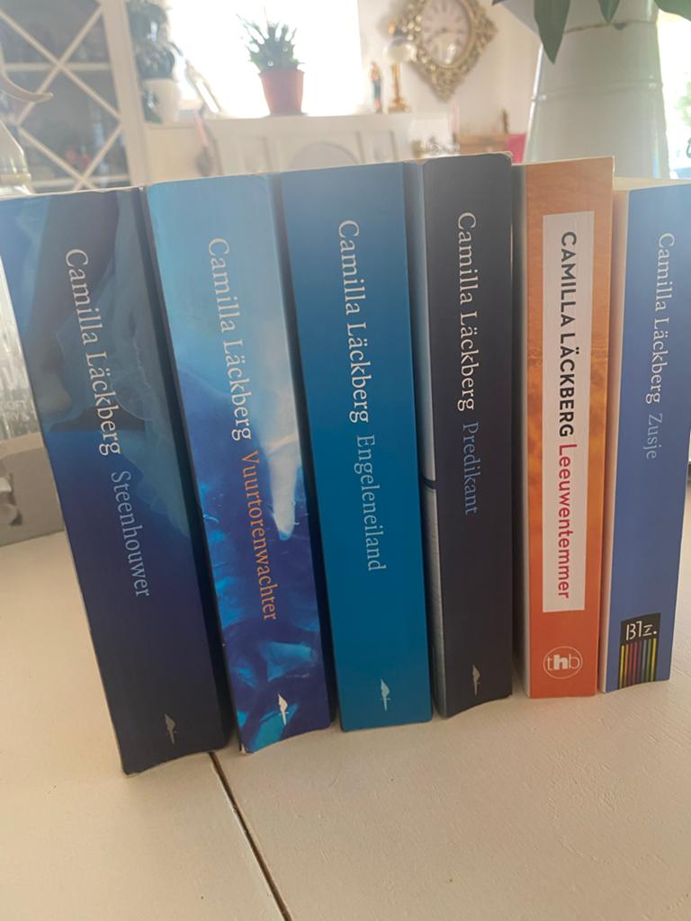 Camilla Läckberg boeken - 6-delige set, Ophalen of Verzenden, Zo goed als nieuw, Scandinavië