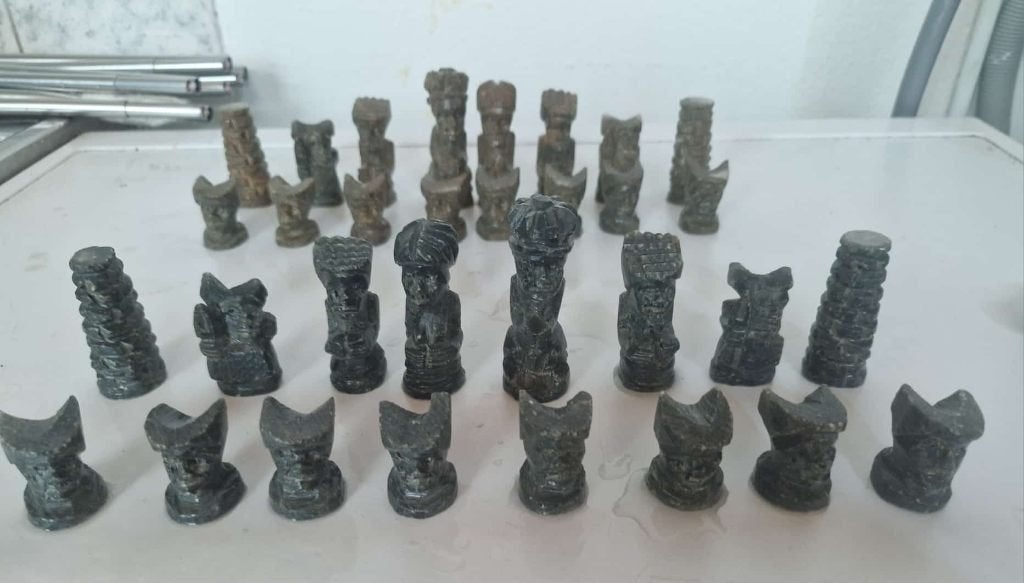 Schaakspel van speksteen, Antiek en Kunst, Antiek | Keramiek en Aardewerk, Ophalen of Verzenden