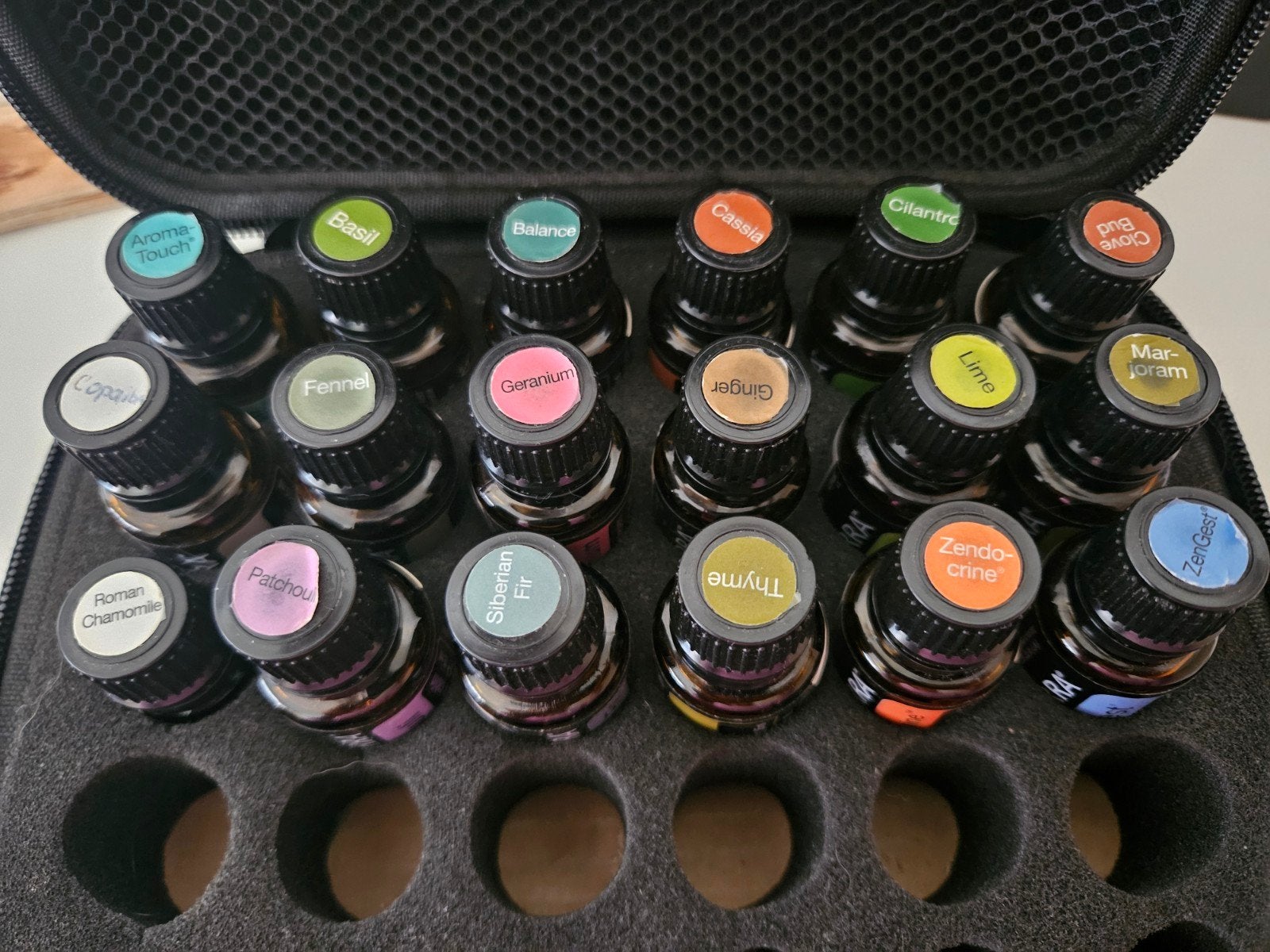 dōTERRA Essentiële Oliëne - 18 Flesjes - € 10 p.s., Ophalen of Verzenden, Zo goed als nieuw, Aroma