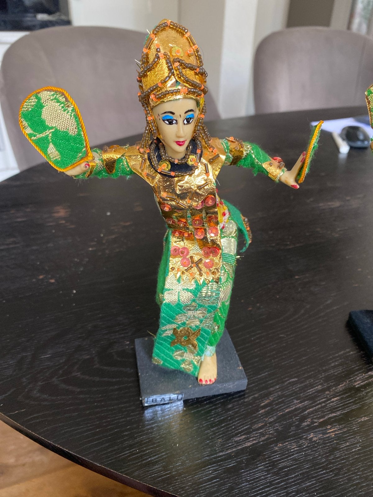 Set van 2 Balinese danseressen beelden, Textiel, Handgemaakt, Ophalen of Verzenden, Groen