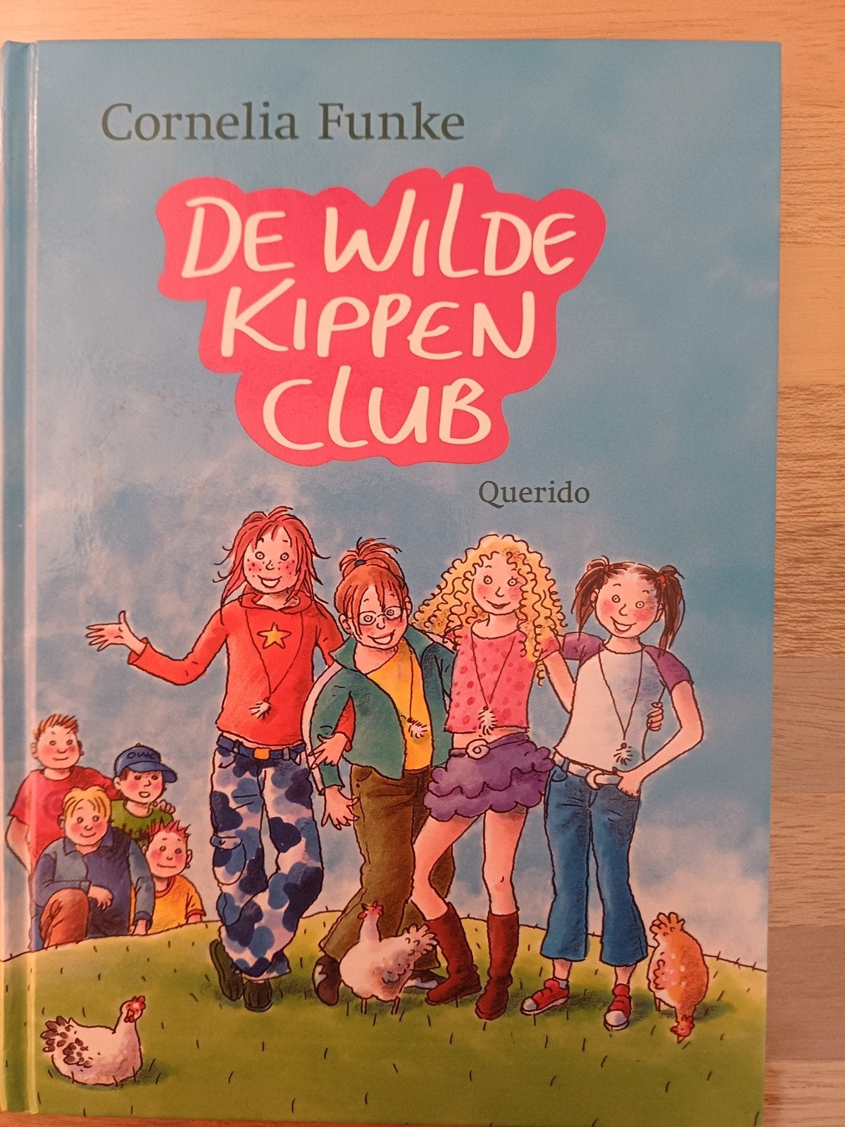 CORNELIA FUNKE.  De Wilde kippenclub deel 1, Ophalen of Verzenden, Zo goed als nieuw, Cornelia Funke, Fictie algemeen